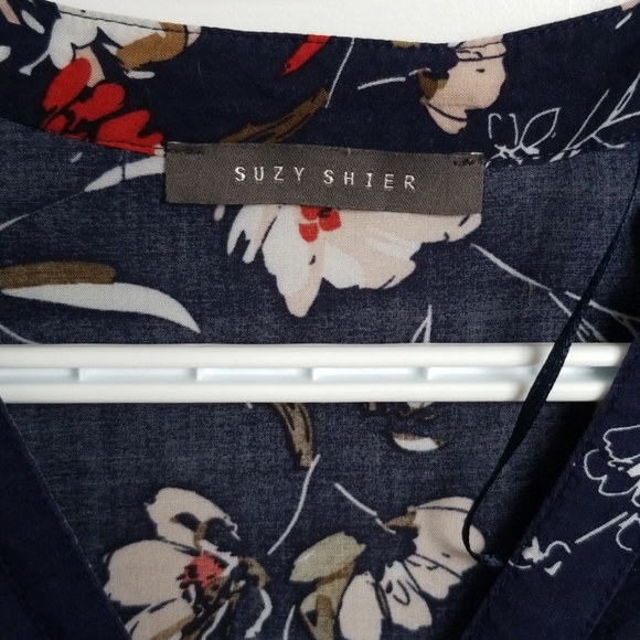 Light floral dress - Picture 2 of 7